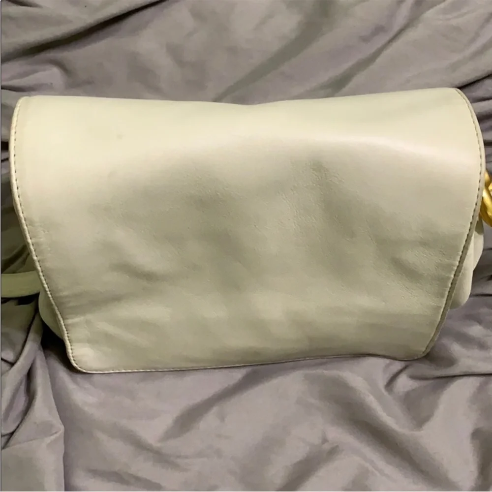Perlina New York Vintage leather flap shoulder bag adjustable strap off-white